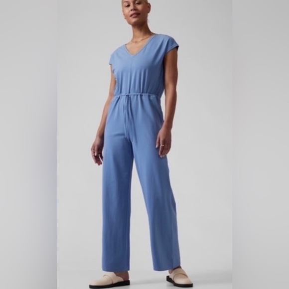 NWT Athleta Willow Jumpsuit Size M in Color Blue - Picture 1 of 16